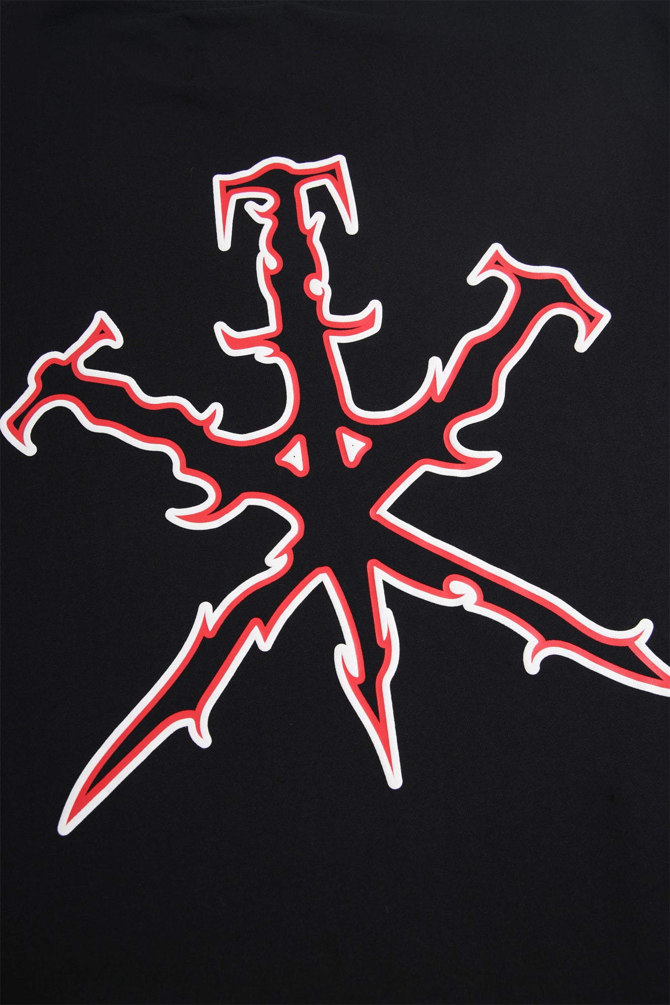 BLACK TRIBAL DAGGER TEE
