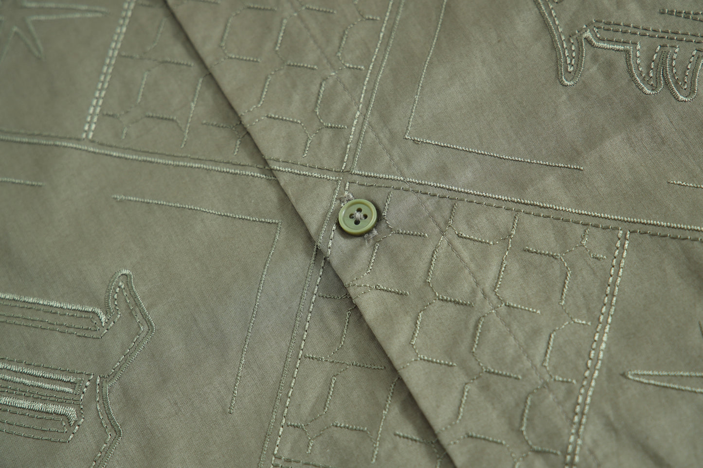 KHAKI EMBROIDERED CUBAN SHIRT
