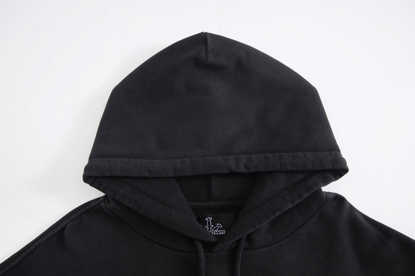 BLACK RETRO LOGO HOODIE