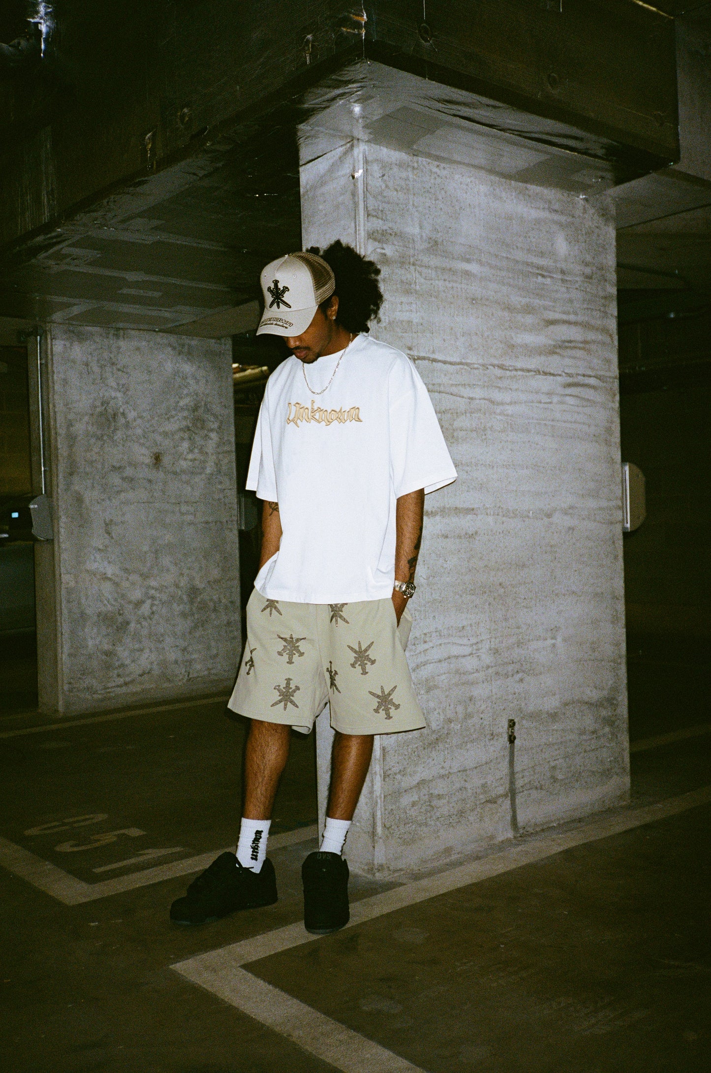 SAND DAGGER TEE