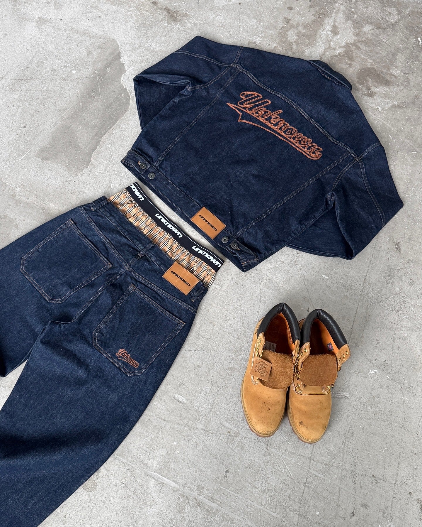 BAGGY INDIGO DENIM