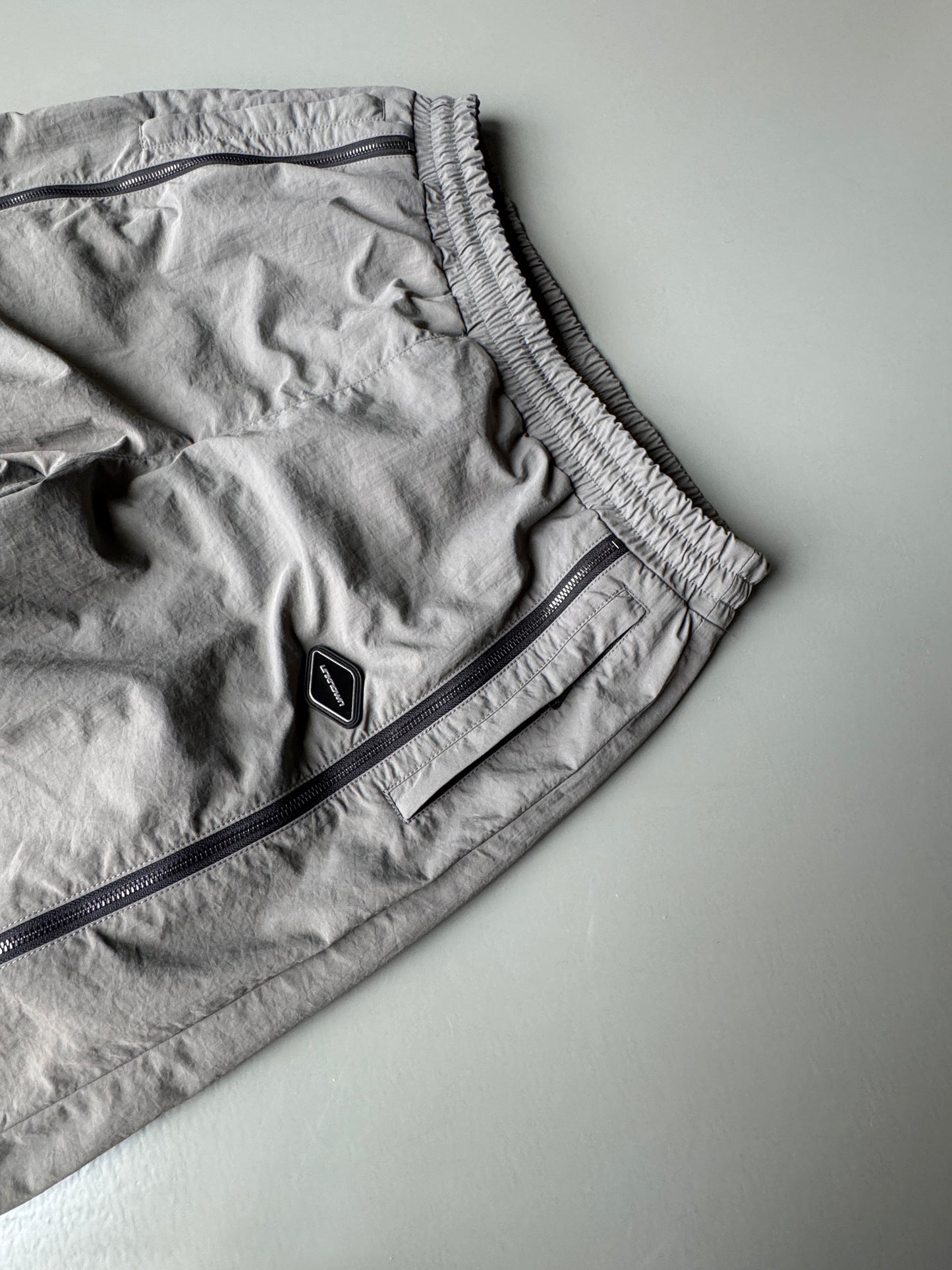 GREY BAGGY FIT ZIP TRACKIES