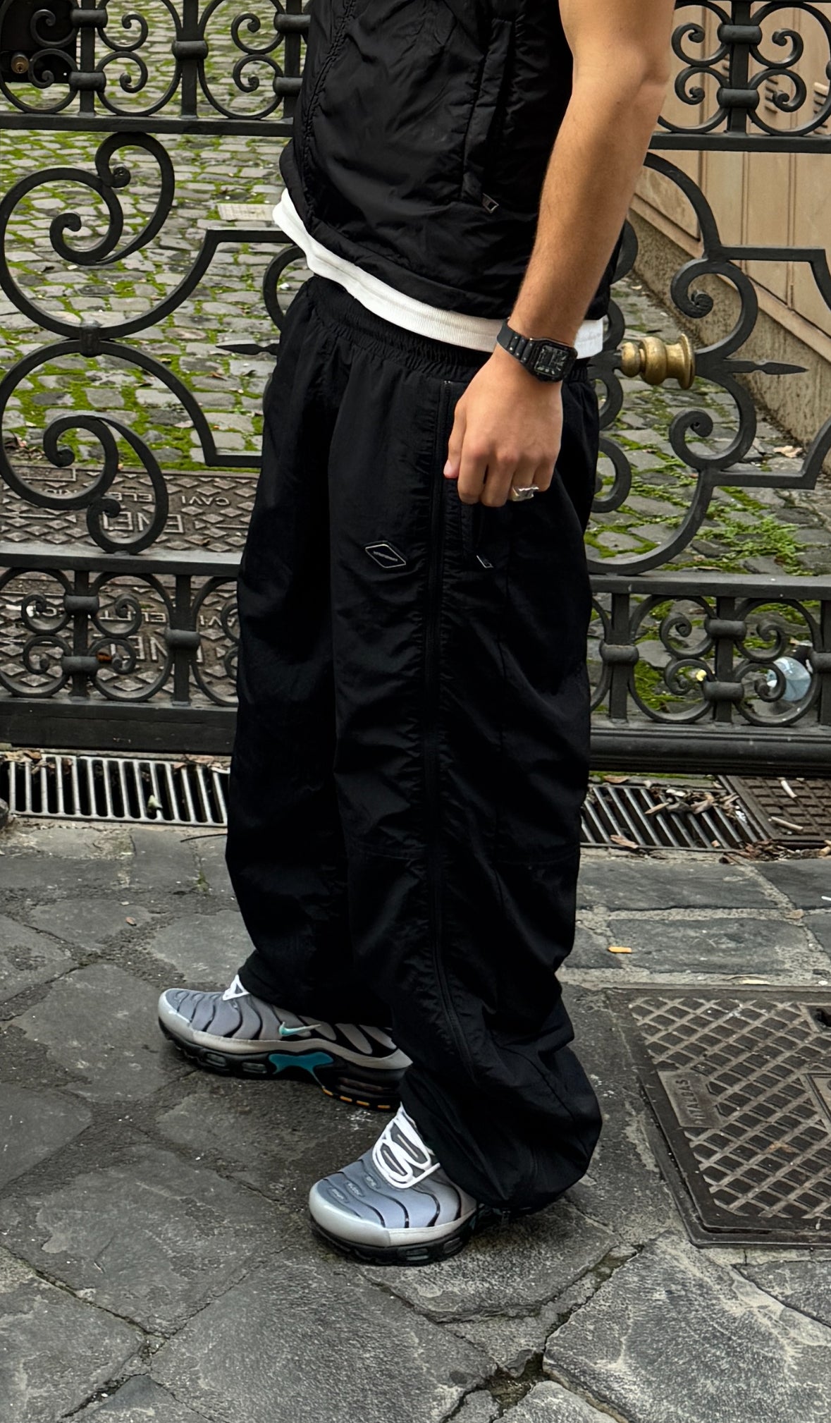 GREY BAGGY FIT ZIP TRACKIES