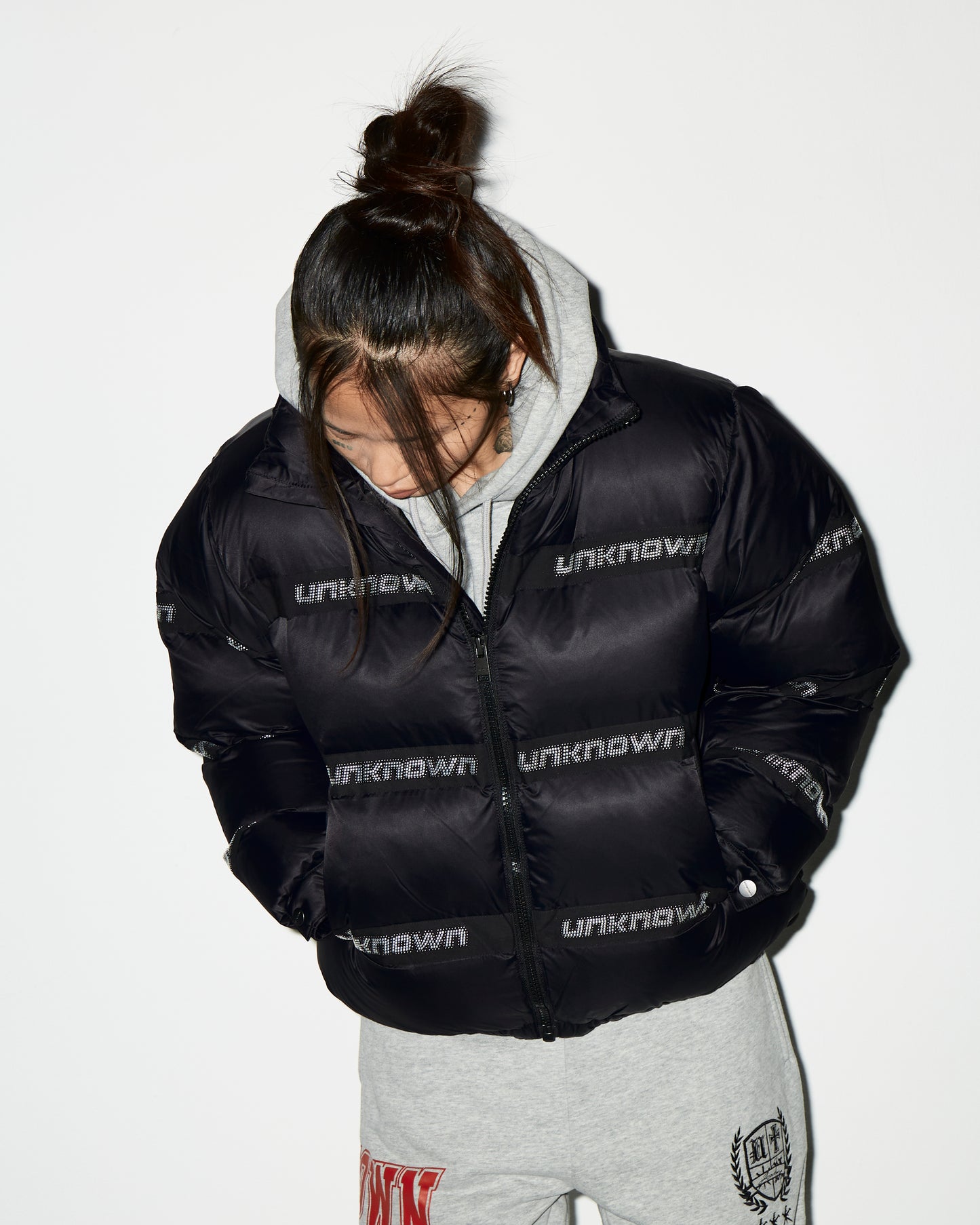 STUDDED PUFFER