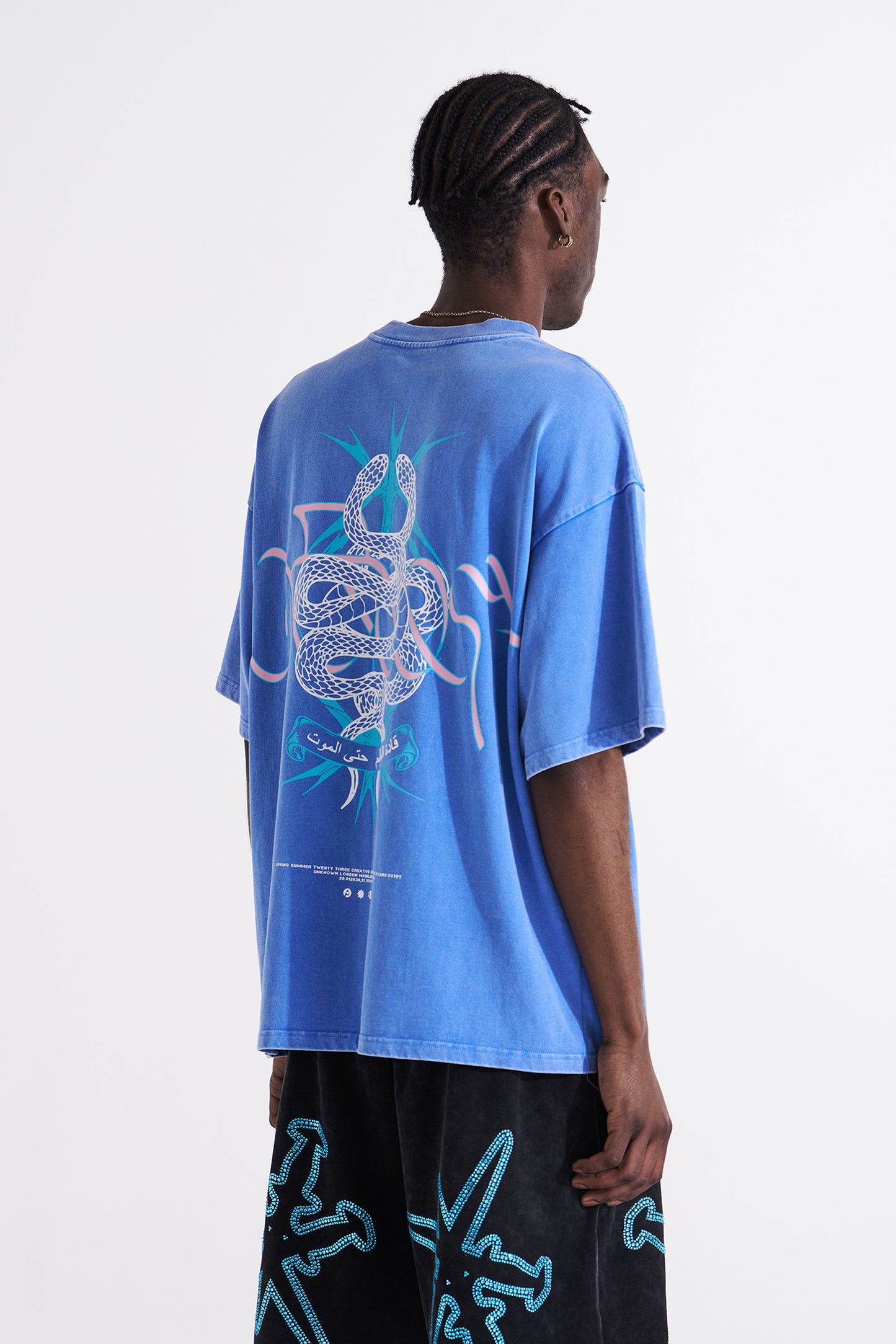ACID WASHED TWISTED SNAKE TEE