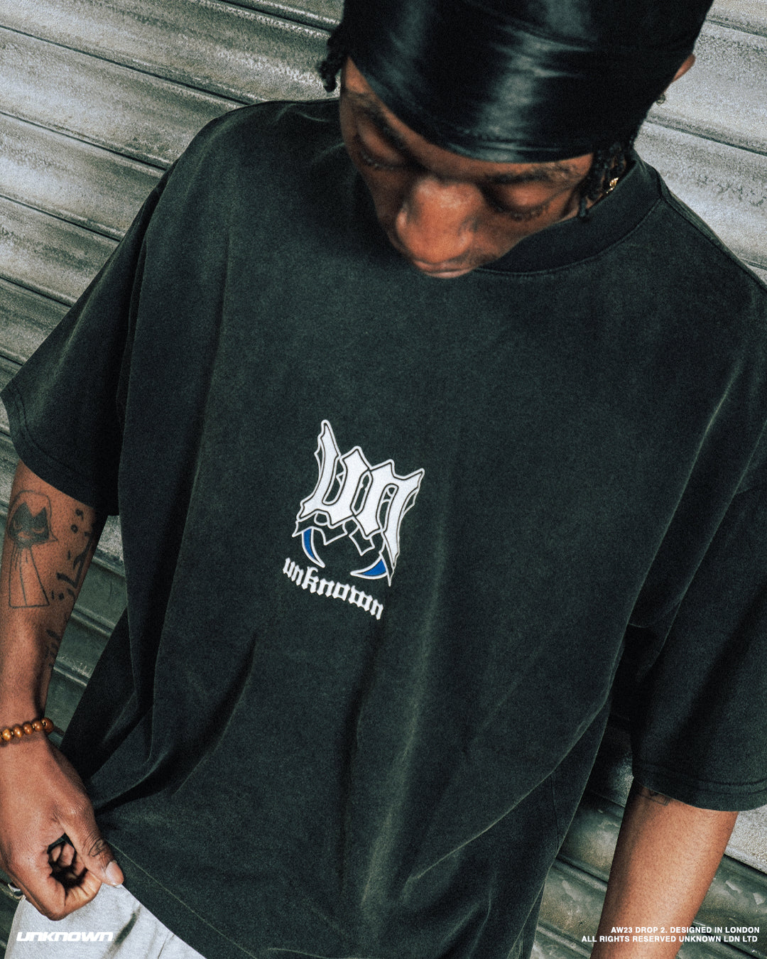 SNAKE & DAGGER TEE