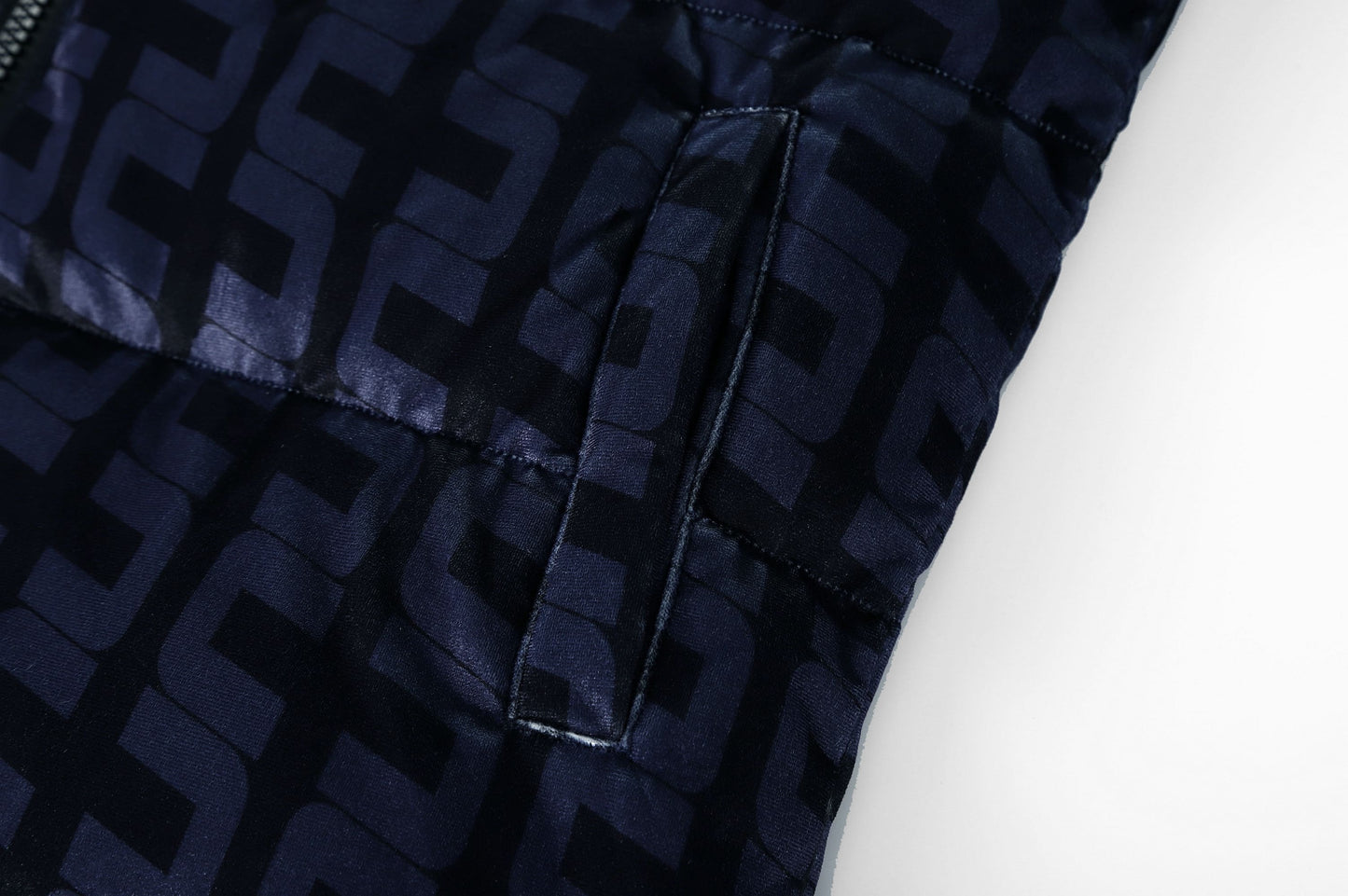 SAMPLE Velour Puffer
