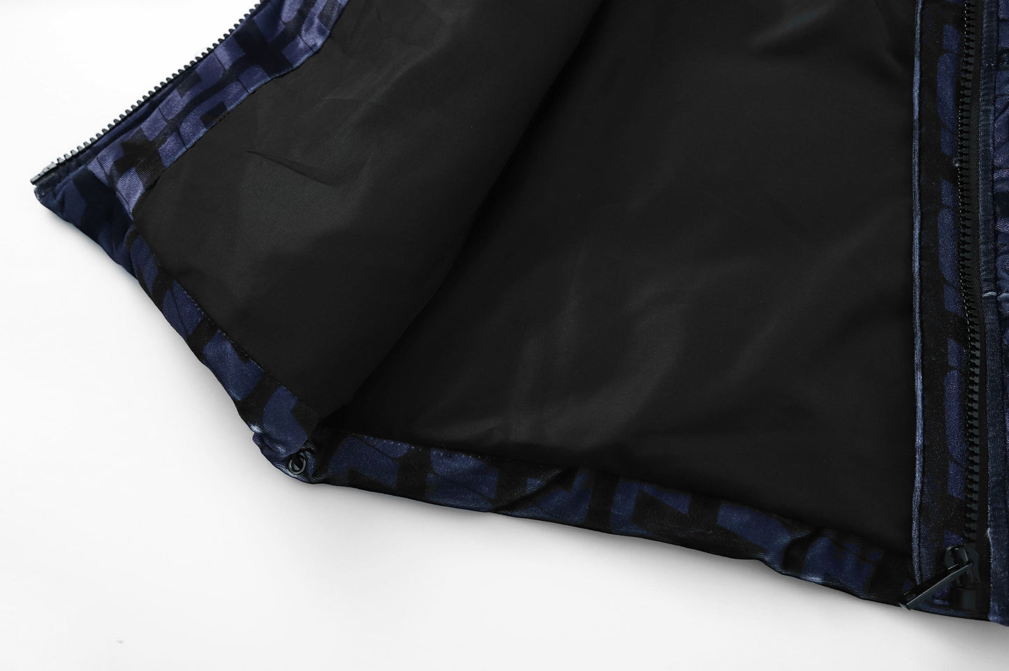SAMPLE Velour Puffer