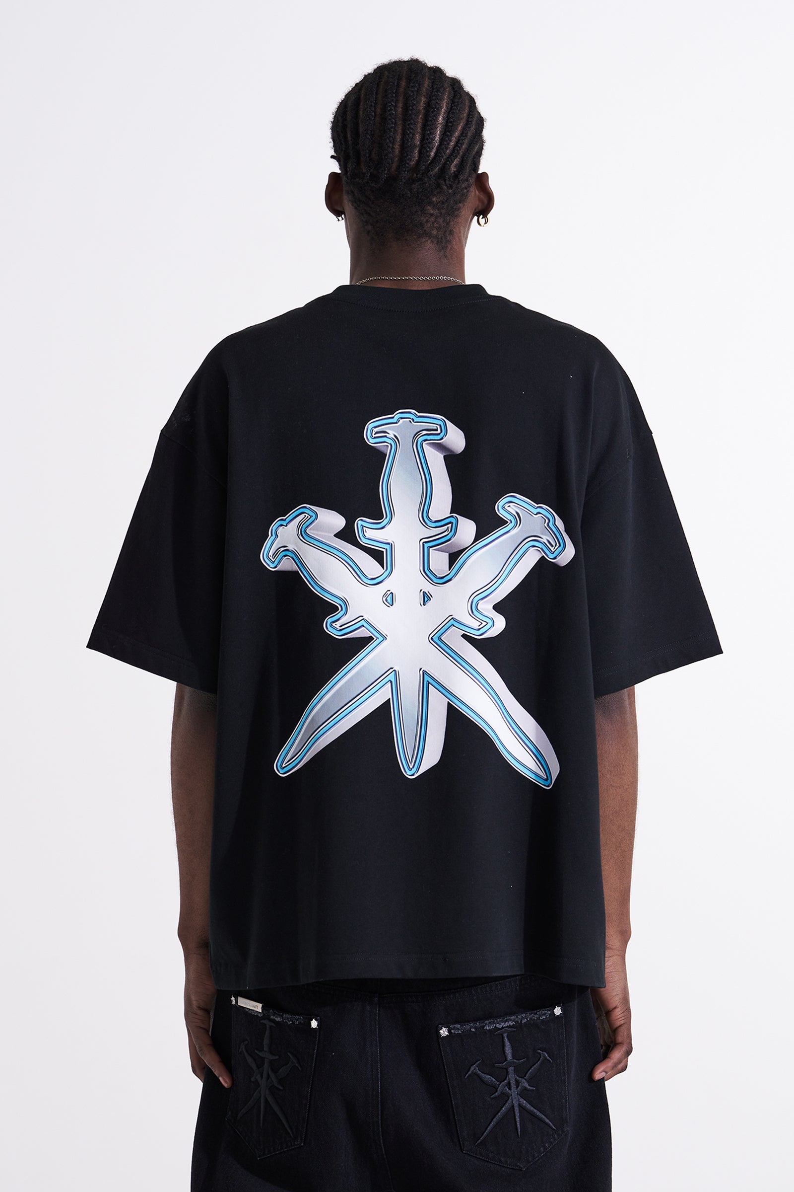 BLACK CHROME DAGGER TEE