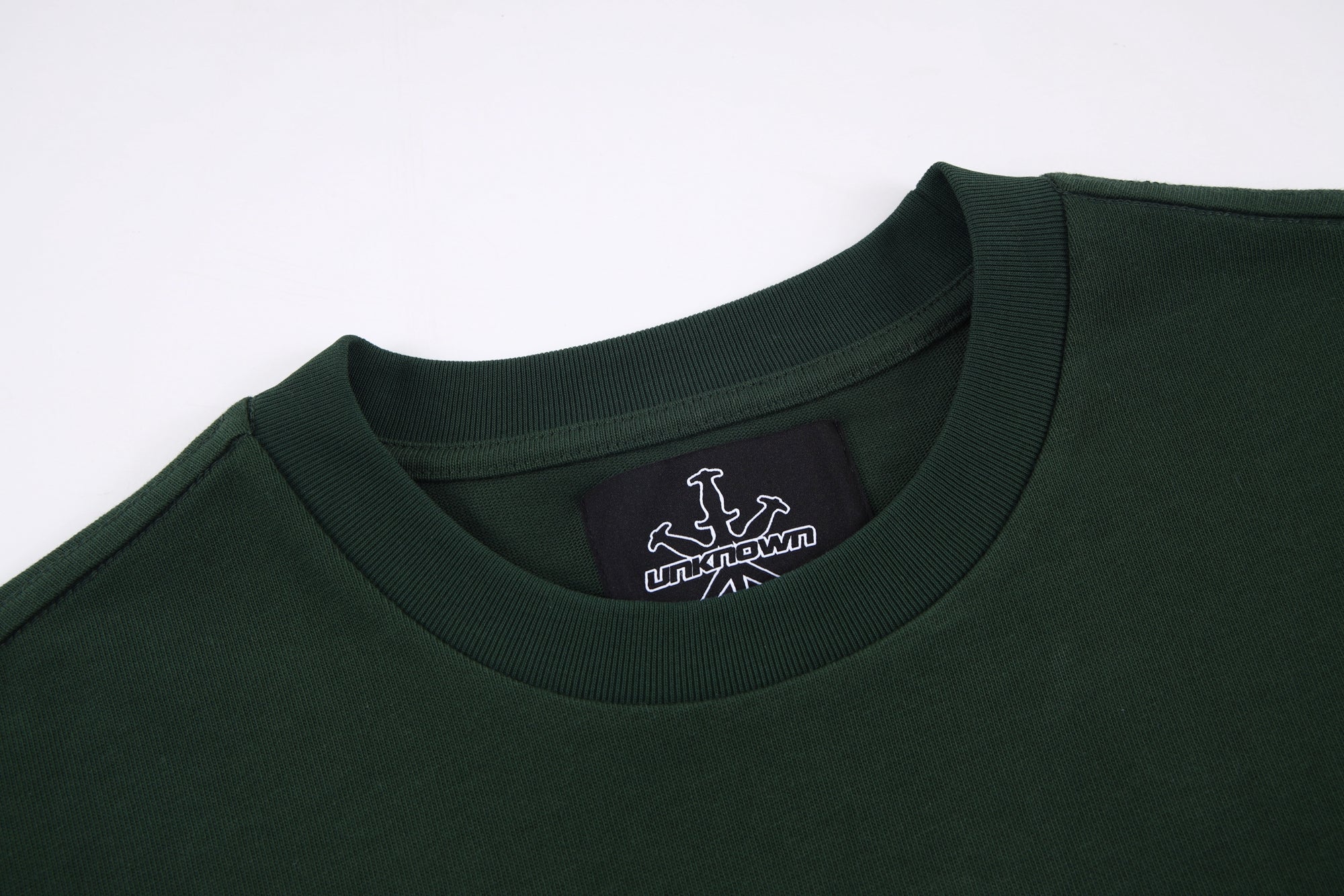 BOTTLE GREEN RETRO TEE – Unknown London