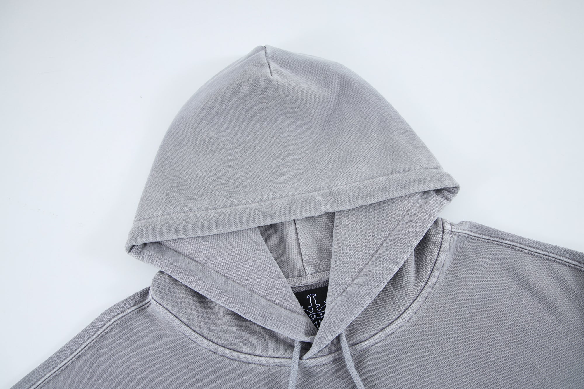 STONEWASHED LOGO HOODIE – Unknown London